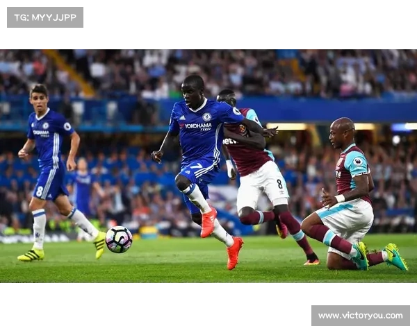 从战术多样性视角解析大卫路易斯在不同比赛中的位置理解 从战术多样性视角解析大卫路易斯在不同比赛中的位置理解